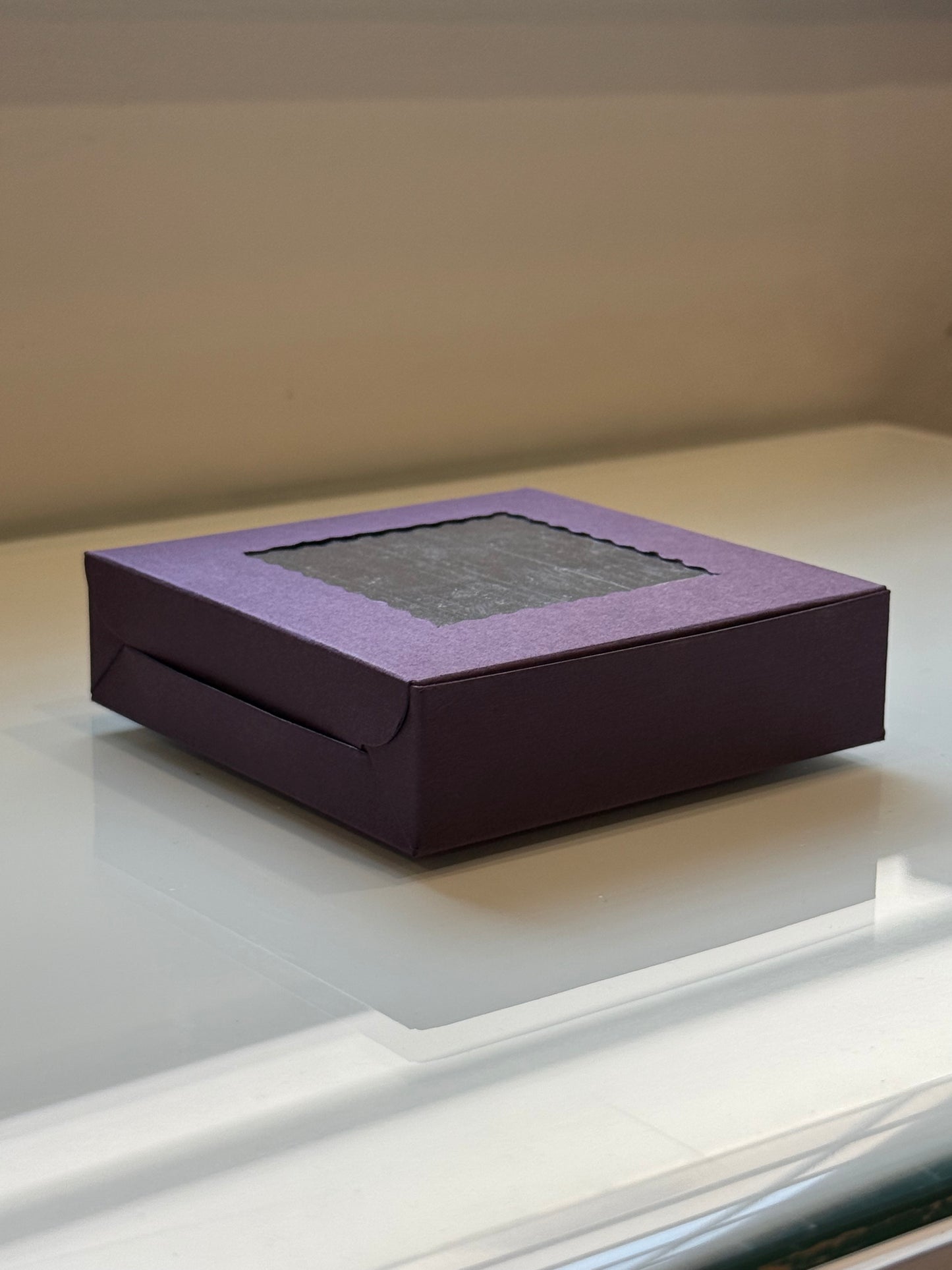 Urli Purple Paper Box PO36