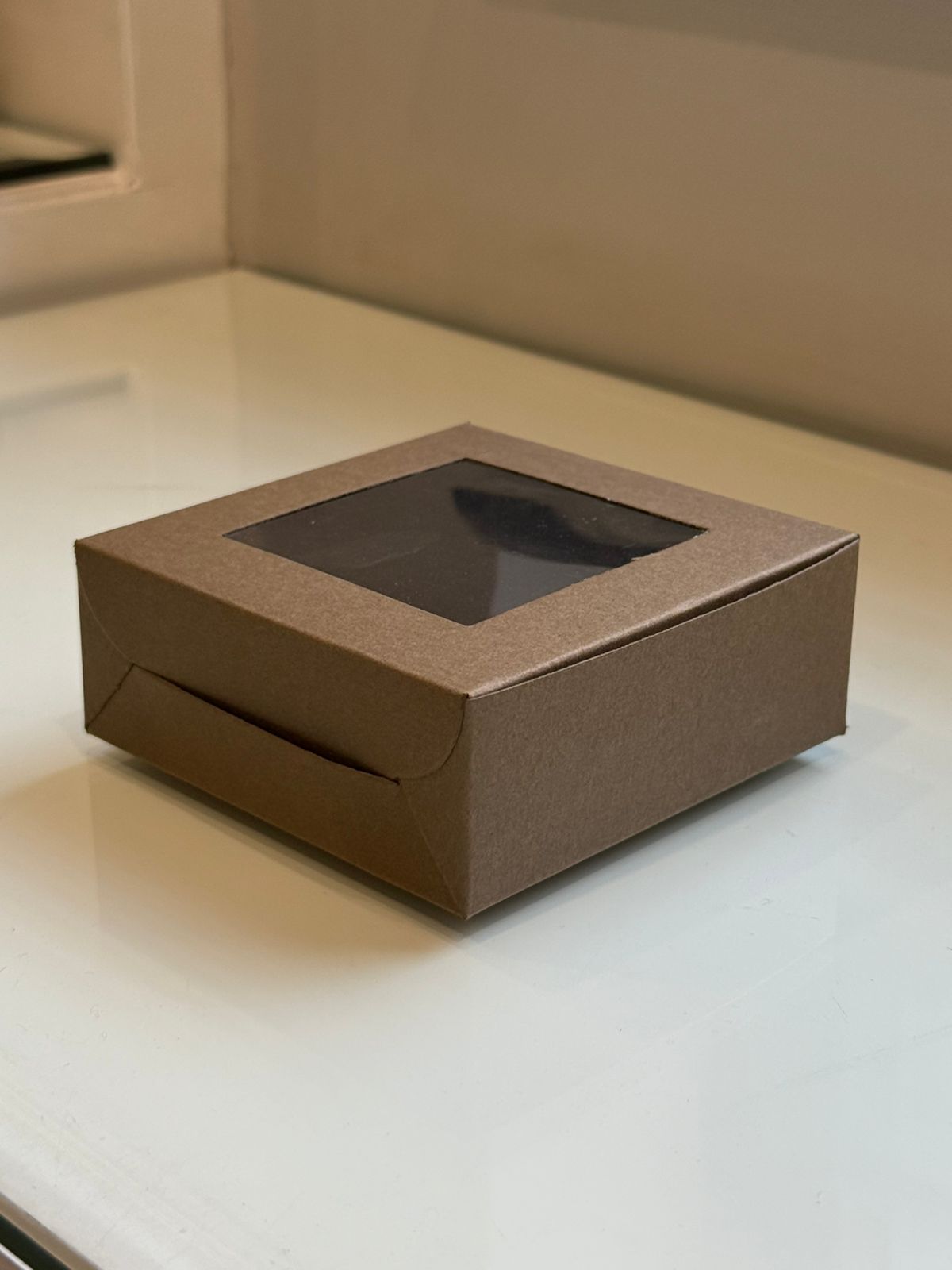 Peony I Shell I Lotus I Urli | Brown Box PO22