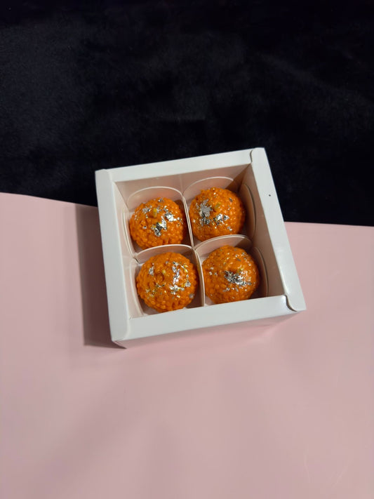 White 4 in 1 Box I Ladoo I Mini Bubble I Peony I Shell PO04