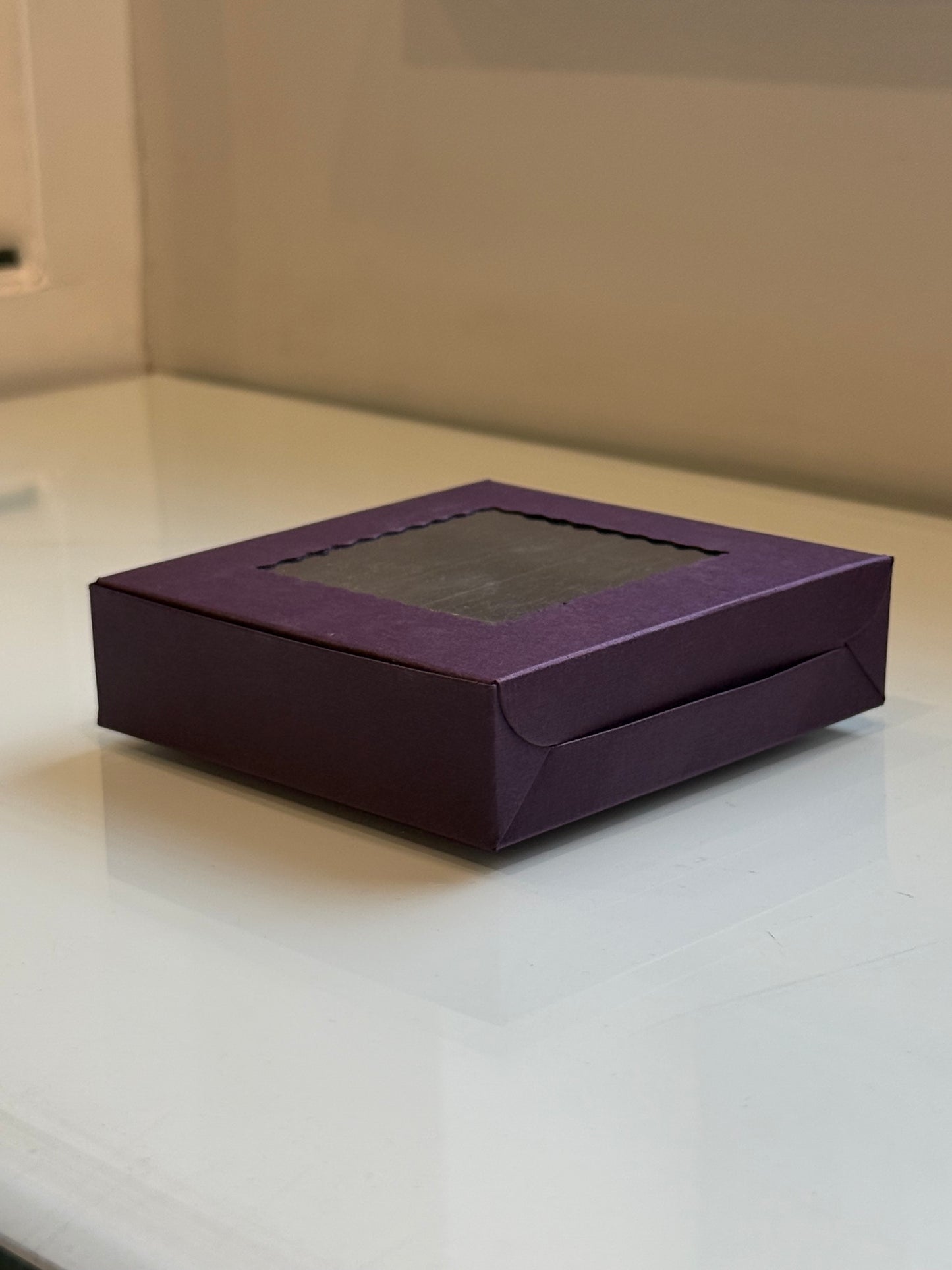 Urli Purple Paper Box PO36