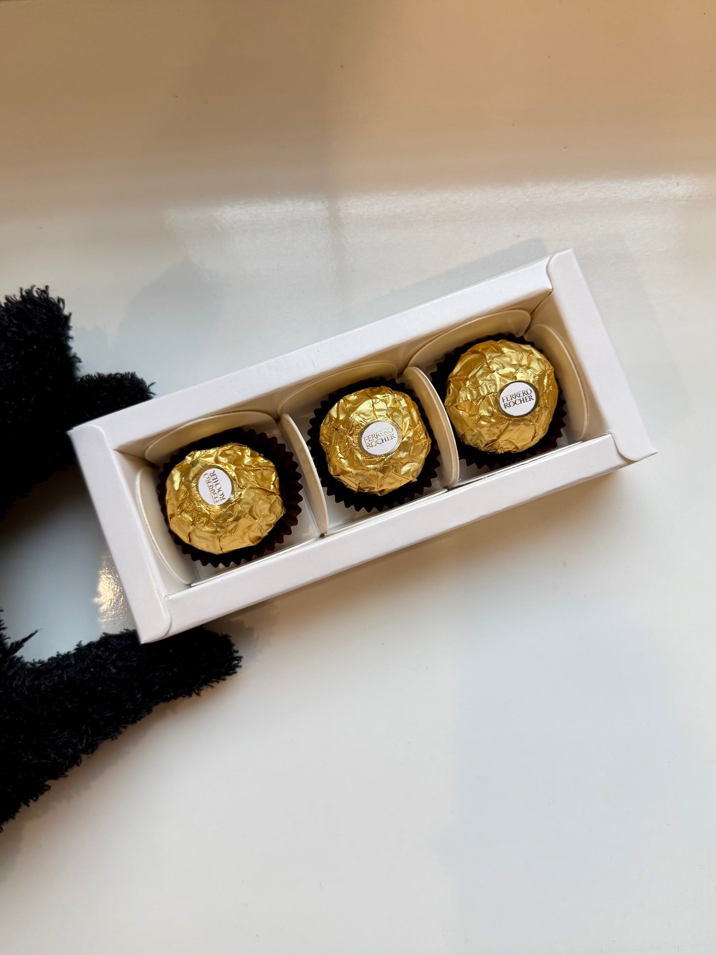 White 3 Cavity Box I Ladoo I Mini Bubble PO03